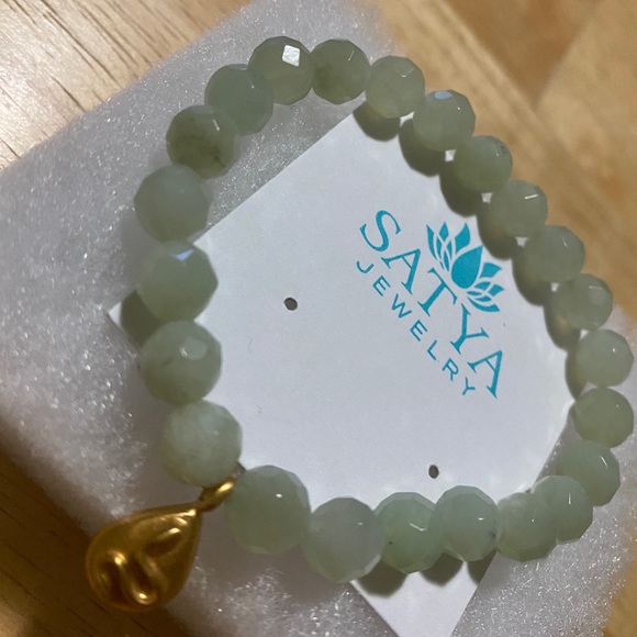 Jade bracelet - Picture 3 of 3